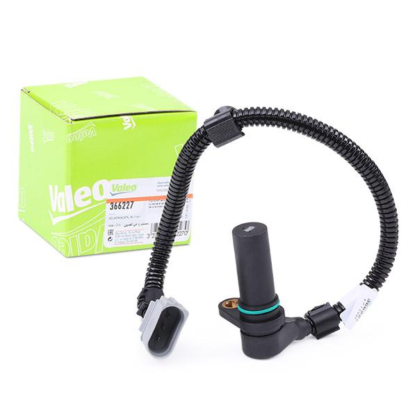 датчик коленвала t5 2,5 VALEO 366227