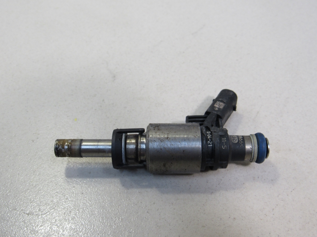 Форсунка TSI 2,0 BU VAG 06H906036G