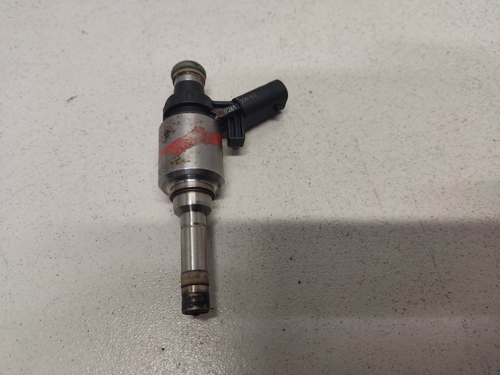 Форсунка TSI 2,0 Б/У BU BOSCH 026150001A 0261500621