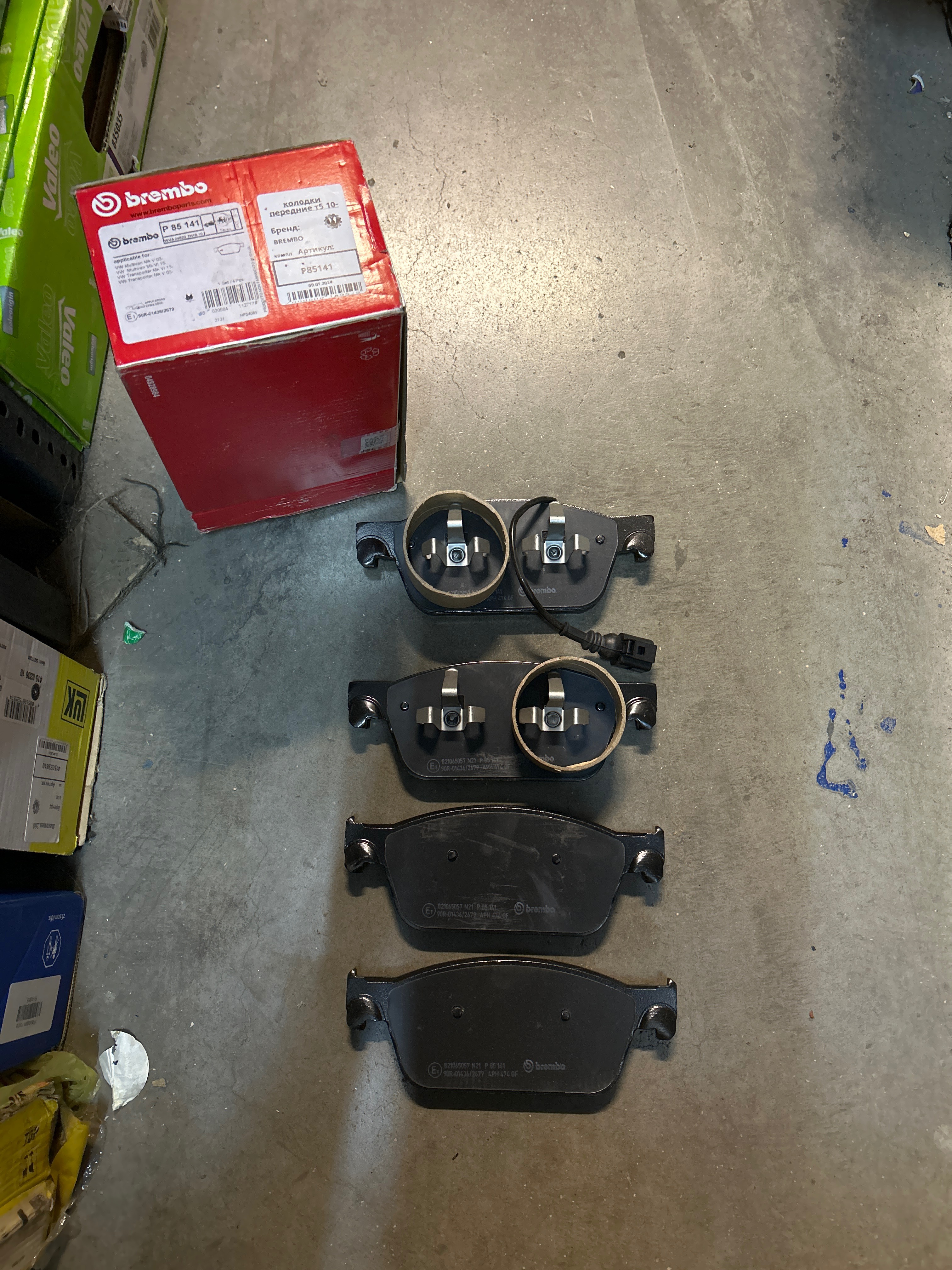 колодки передние t5 10- BREMBO P85141