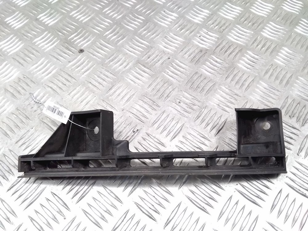 кронштейн фары R VAG 1T0807890B