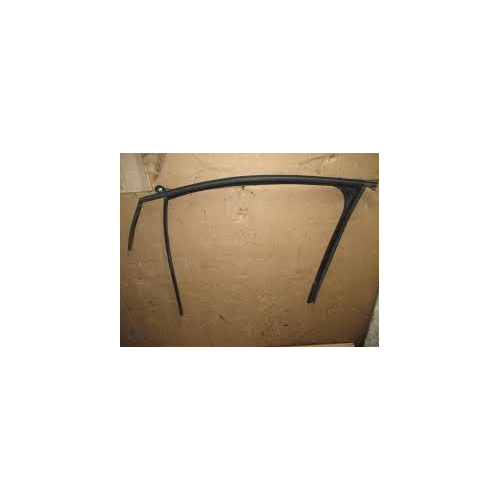 направляющая стекла Caddy R BUC Б/У 2K0837432B