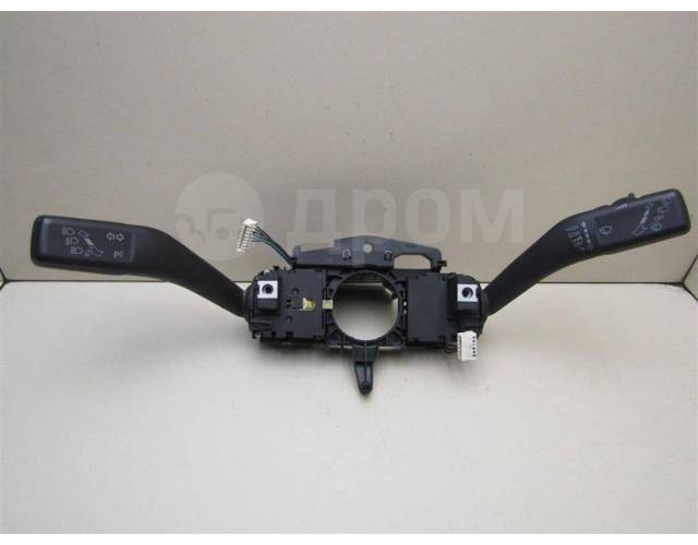 Переключатель подрулевой Caddy 11- BUC Б/У 5K0953513K