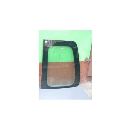 Стекло Caddy (распашной двери) R VAG 2K0845502ACNVB